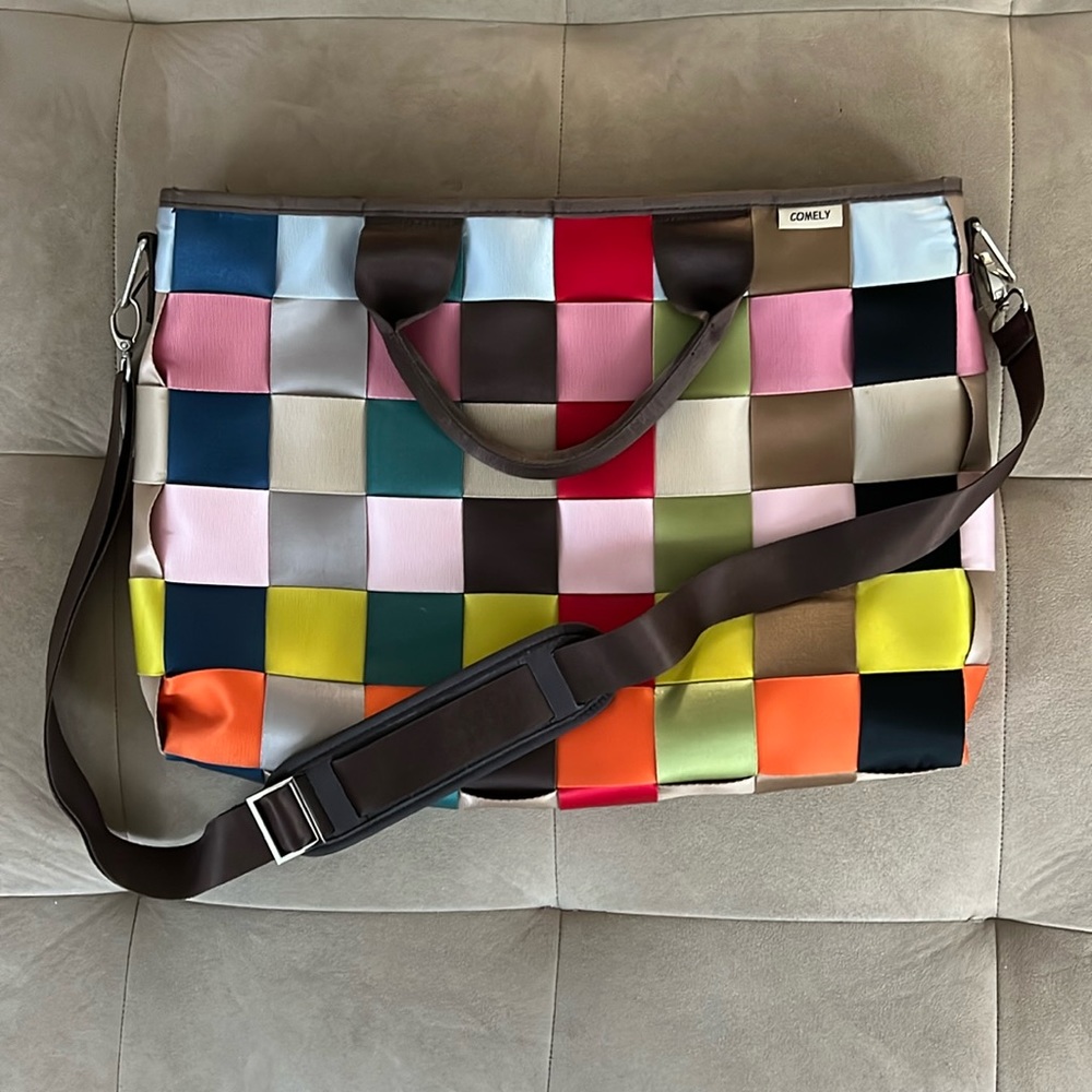 Comely Seatbelt • Laptop bag